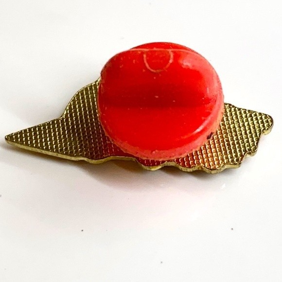 Vintage Locomotive Train Lapel Pin Pinback hat‎ vest backpack pin 80’s train - Picture 2 of 3